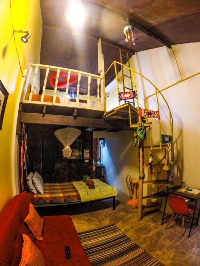 Artist'S Place Трат Екстериор снимка
